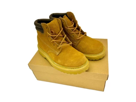 Classic Workboots - Men's size 6, Ladies size 7.5