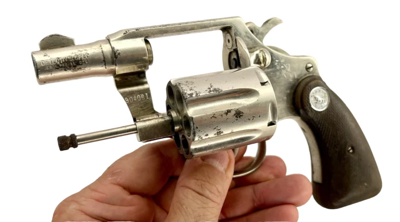 Colt Detective Special revolver 2" nickel .38 Spl., 2nd Issue, 1966 Mfg SN 904061 - Image 5