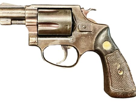 Smith & Wesson Model 36 Revolver 38 Special 2 inch Sq.Butt Blue 185401