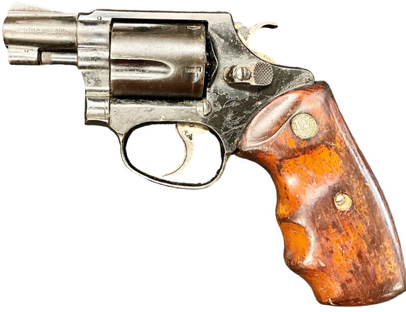 Smith & Wesson Model 36 Revolver 38 Special 2 inch Square Butt Blue J302395