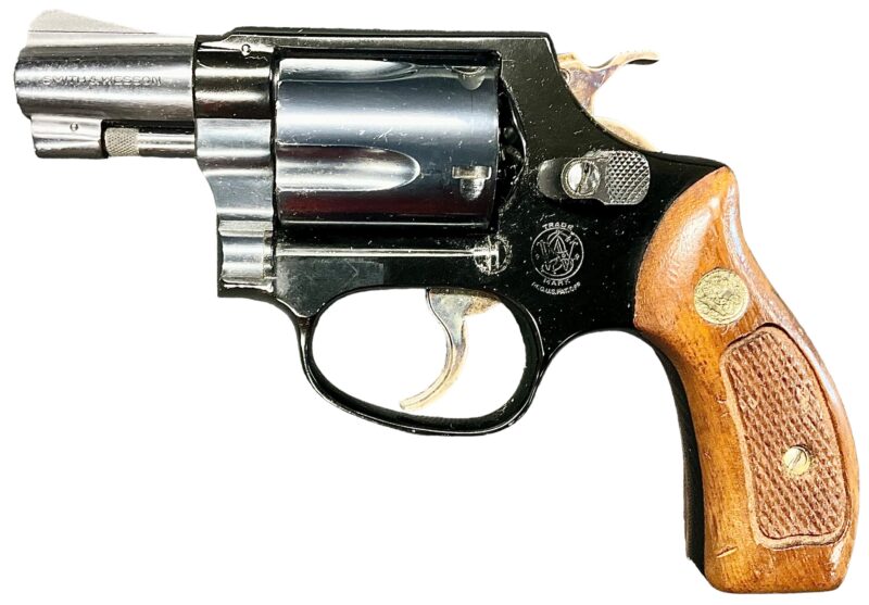 Smith & Wesson Model 37 Airweight Revolver 38 Sp. 2 inch Excellent Cond J208349