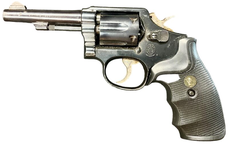 Smith & Wesson Model 10-7 Revolver 38 Special 4 inch Trooper Barrel 8D55150