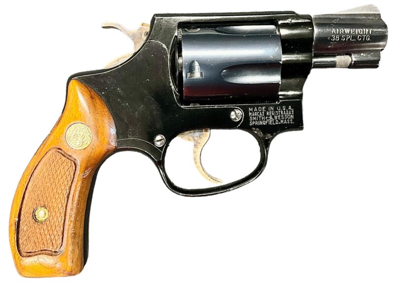 Smith & Wesson Model 37 Airweight Revolver 38 Sp. 2 inch Excellent Cond J208349 - Image 2