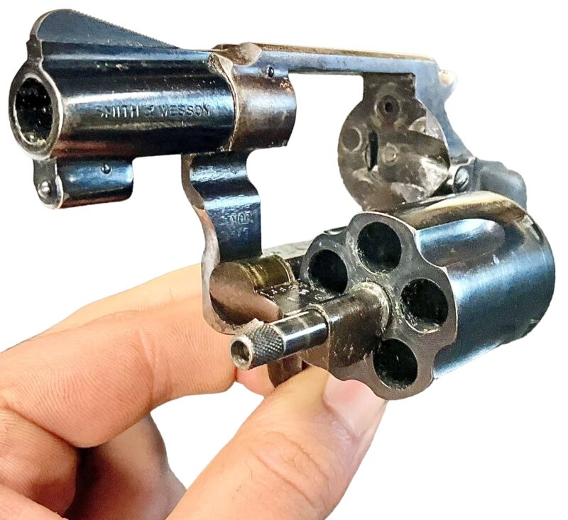 Smith & Wesson Model 36 Revolver 38 Special 2 inch Round Butt Blue 576403 - Image 6