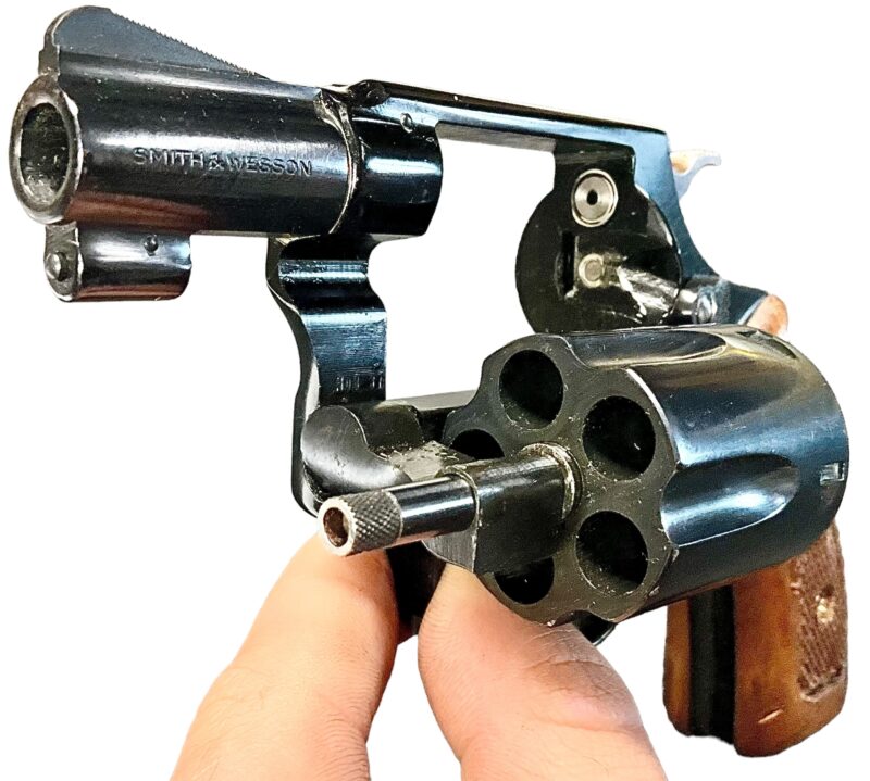 Smith & Wesson Model 37 Airweight Revolver 38 Sp. 2 inch Excellent Cond J208349 - Image 6