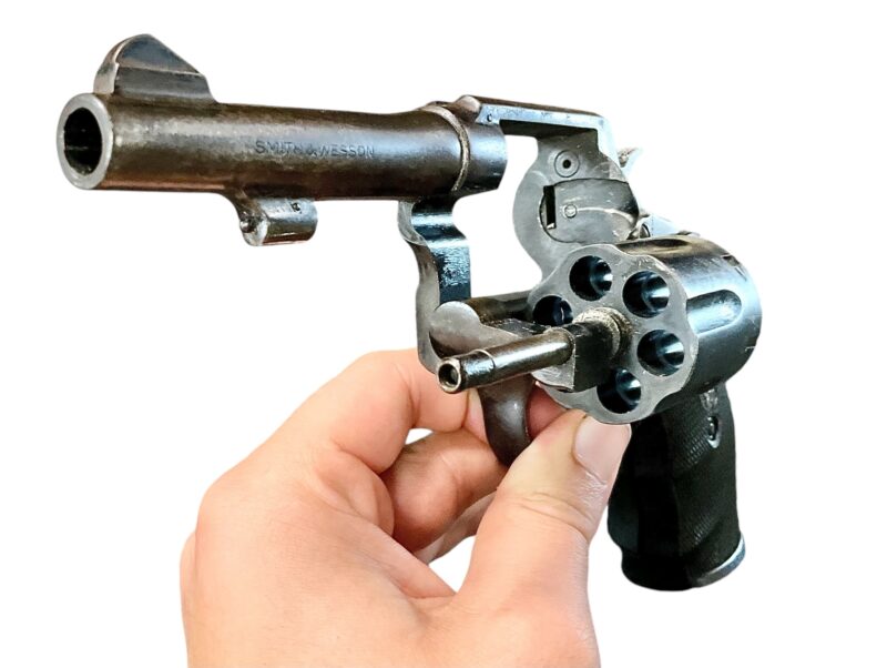Smith & Wesson Model 10-5 Revolver 38 Special 4 inch Trooper Barrel Blue D38937 - Image 6