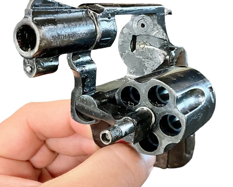 Smith & Wesson Model 36 Revolver 38 Special 2 inch Round Butt Blue J445752 - Image 6