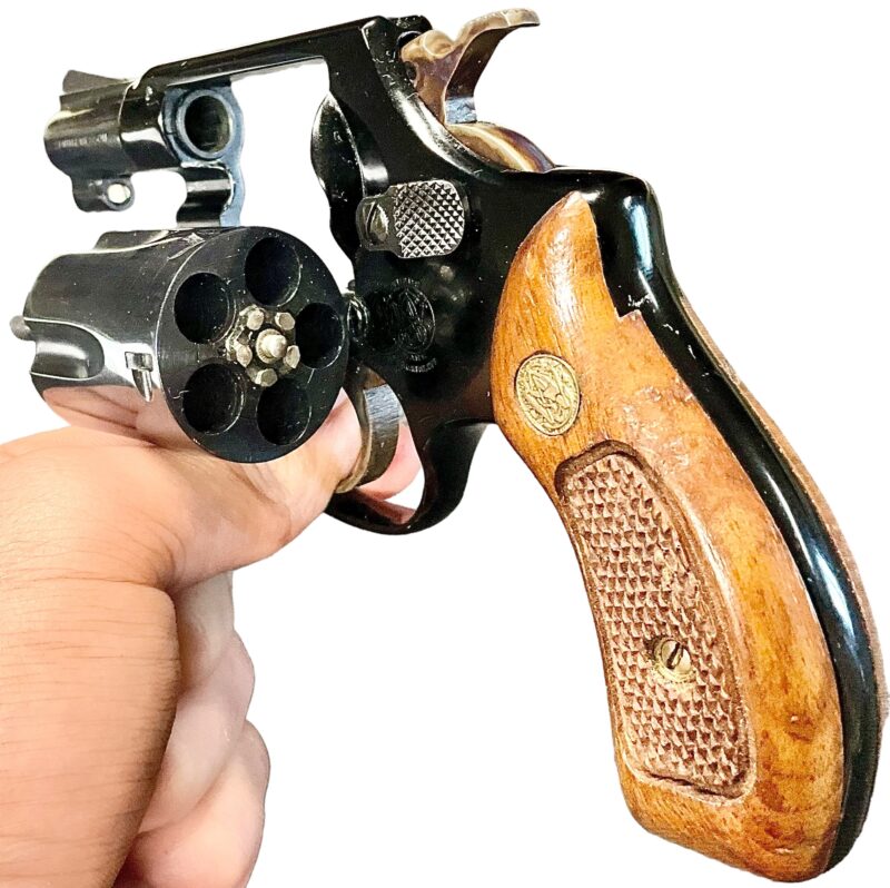 Smith & Wesson Model 37 Airweight Revolver 38 Sp. 2 inch Excellent Cond J208349 - Image 7