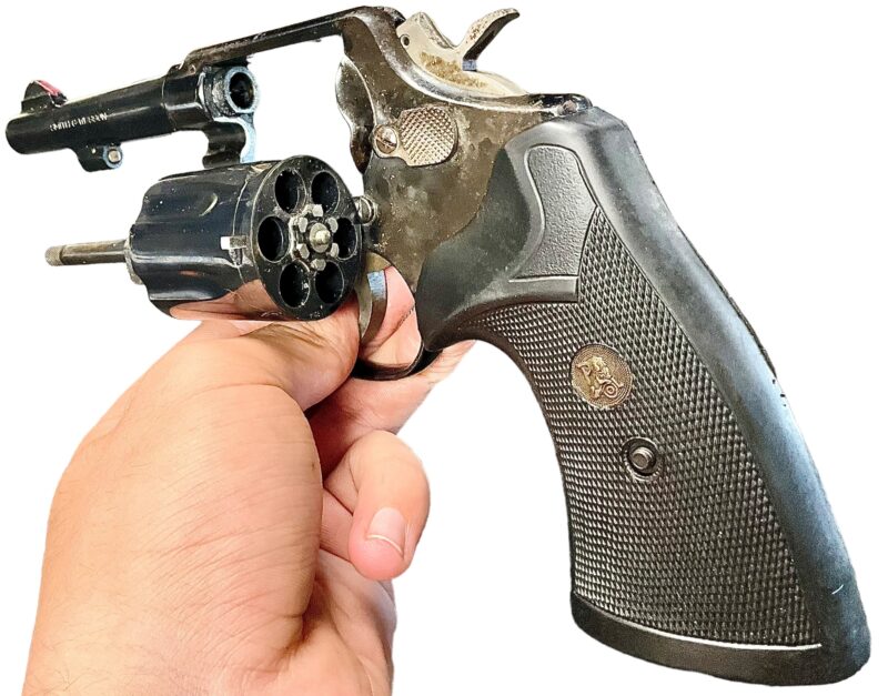 Smith & Wesson Model 10-5 Revolver 38 Special 4 inch Trooper Barrel Blue D864851 - Image 7