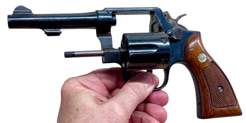 Smith & Wesson Model 10-7 Wood grips, blued, 4" barrel .38Spl VG condition - Image 7