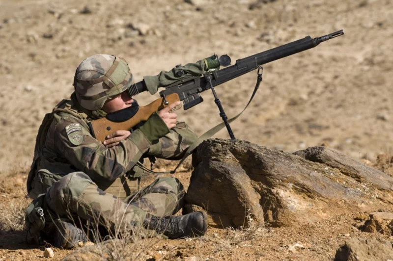 FRF2 Sniper Rifle .308 Consecutive Pair! Complete with accessory pack SN: FO5321; FO5322 - Image 3