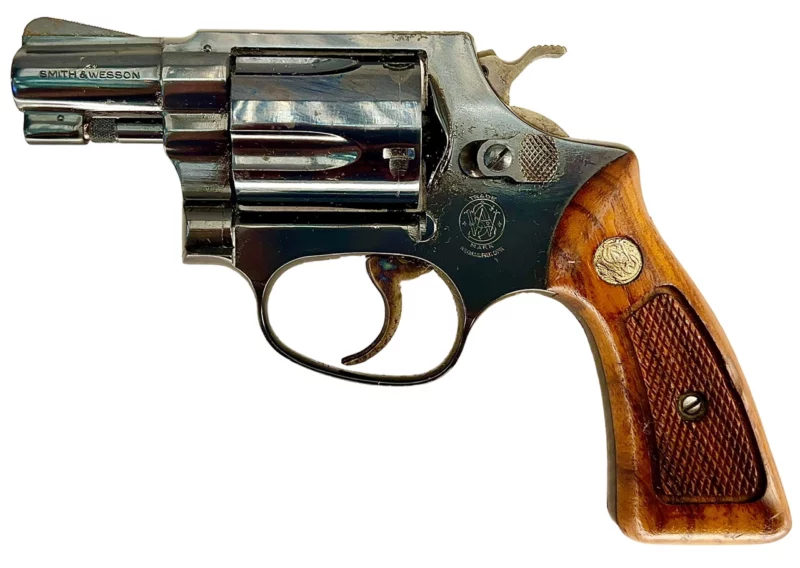 Smith & Wesson Model 36 revolver 2” .38Spl Blue SN J689427