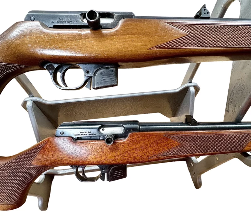 Czech BRNO Model 511 semi-auto .22LR with sights and magazine - Image 3