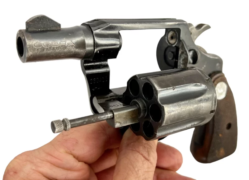 Colt Cobra Lightweight revolver 2" blue .38 Spl., Gen 1 1967 Mfg SN 230411LW - Image 5