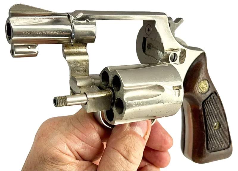 Smith & Wesson Model 36 revolver 2” .38Spl Nickel SN J261989: - Image 6