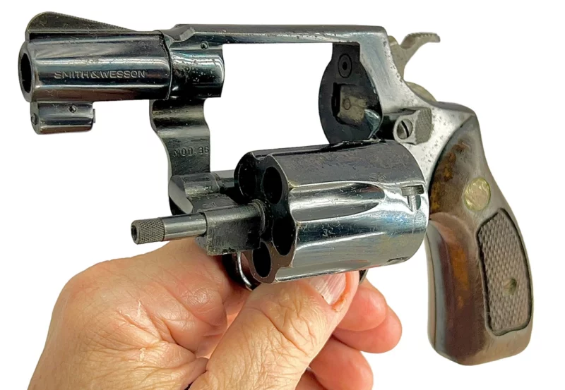 Smith & Wesson Model 36 revolver 2” .38Spl Blue SN 37J689 C&R - Image 5